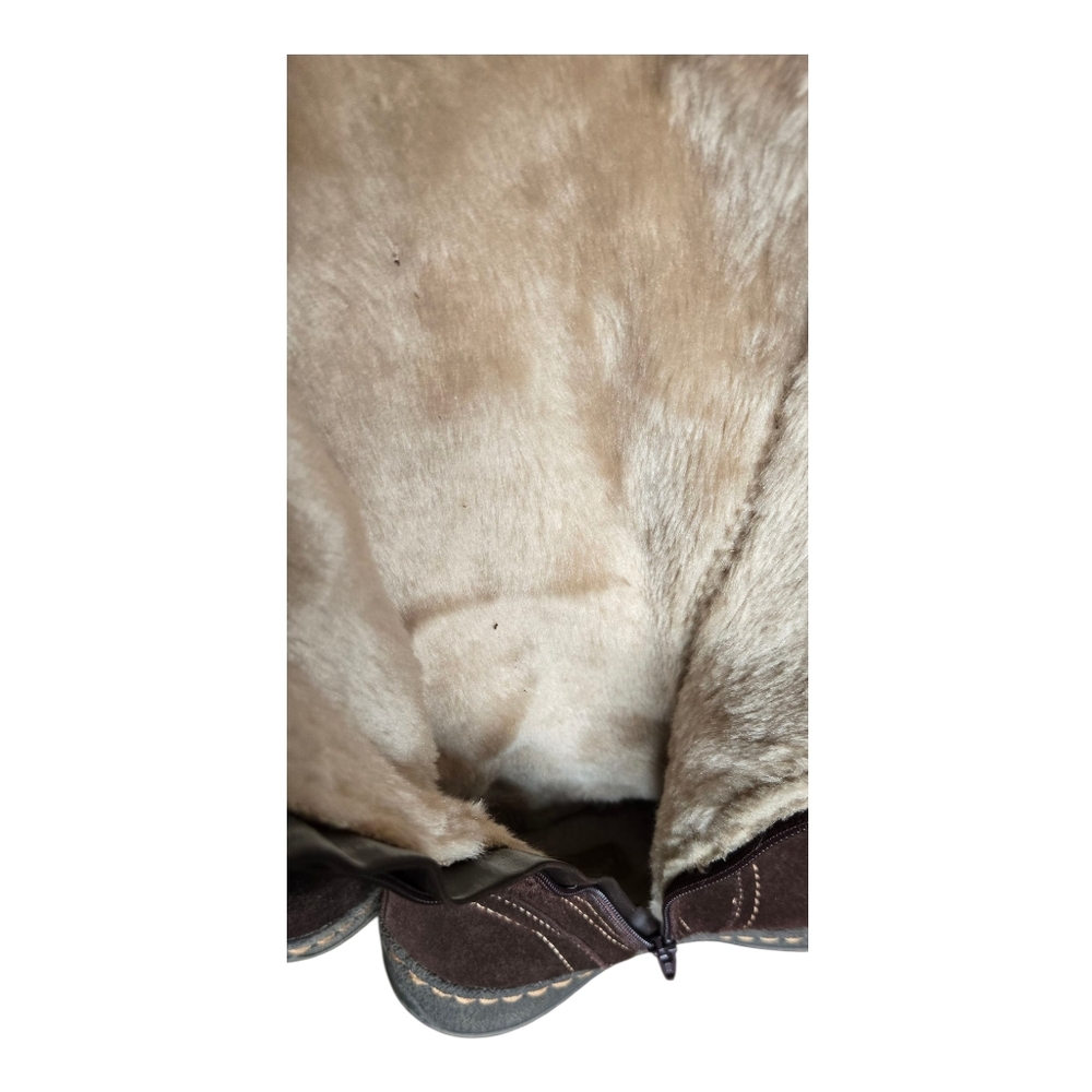 Bare Trap Women's Brown Suede Boots with Cream Fur Lining Size 7 - Picture 10 of 12